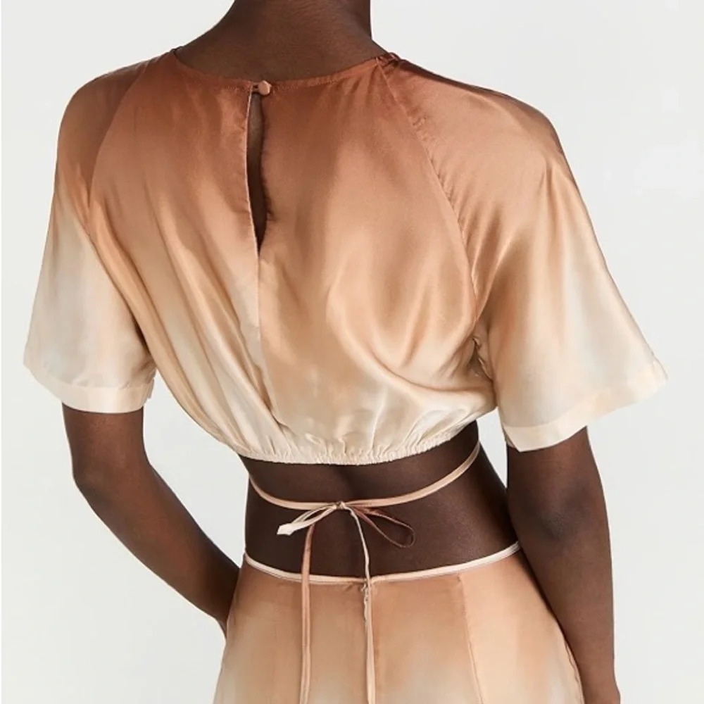 Hansen & Gratel Copper to Cream Ombre Satin Crop Top NWOT - Picture 2 of 7